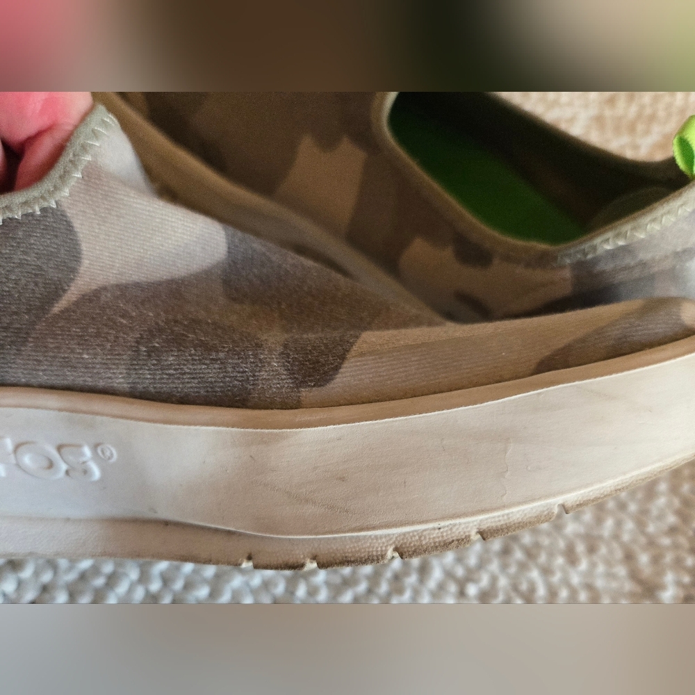 Oofos Womens Canvas Slip On Sneakers Sz 10 - Picture 4 of 11